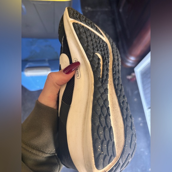 Nike Women's Downshifter 13 Running Shoes Size 7.5 - White/Black - Picture 10 of 10